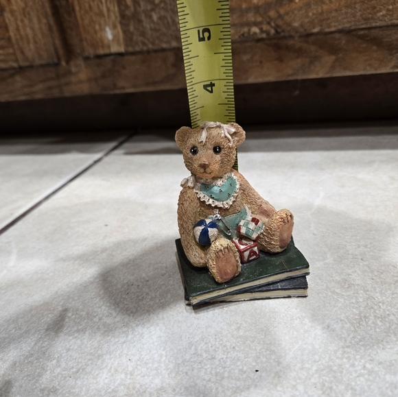 Madison Bear "love conquers all" vintage collectable knick knack - Picture 2 of 4